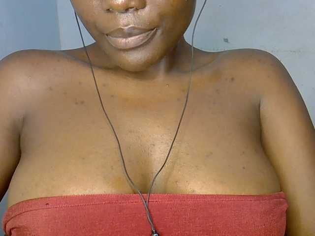 Beachxgirl live cam on BongaCams