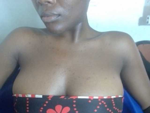 Beachxgirl live cam on BongaCams