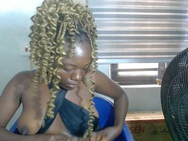 Beachxgirl live cam on BongaCams