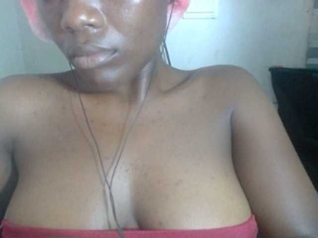 Beachxgirl live cam on BongaCams