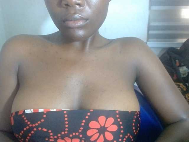 Beachxgirl live cam on BongaCams