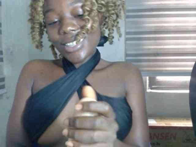 Beachxgirl webcam
