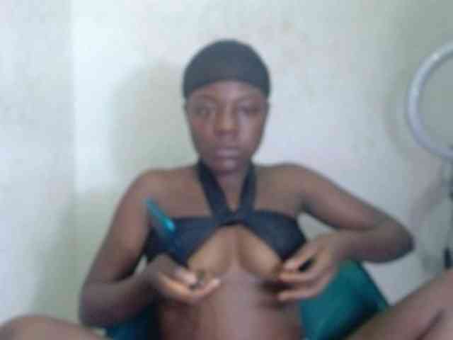 Beachxgirl webcam