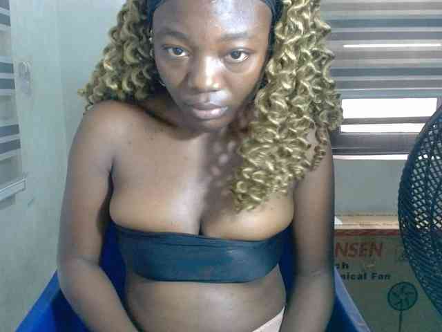 Beachxgirl webcam