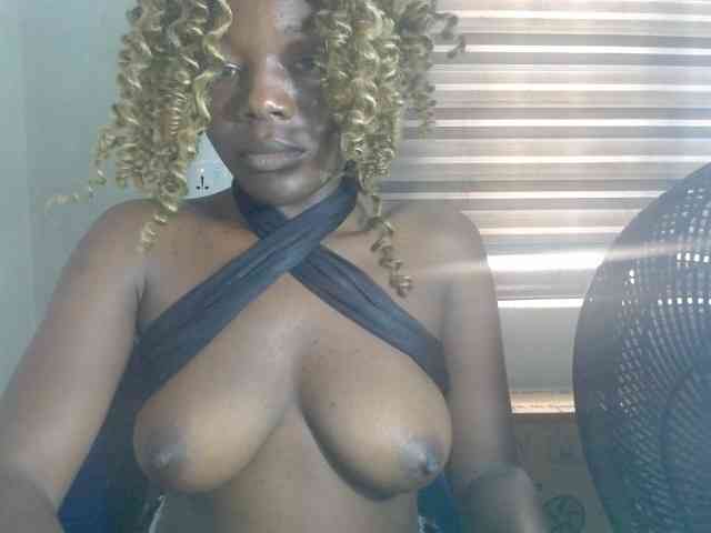 Beachxgirl webcam