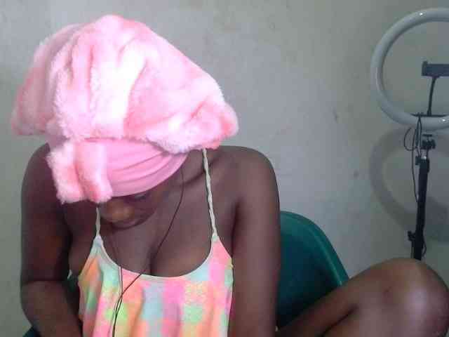 Beachxgirl webcam