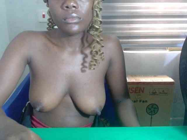 Beachxgirl webcam