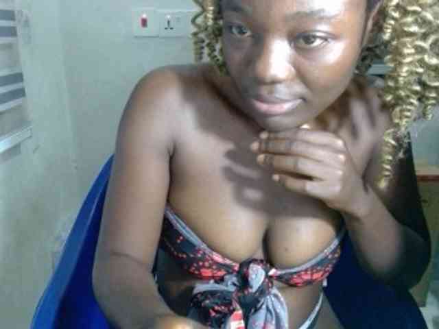 Beachxgirl webcam