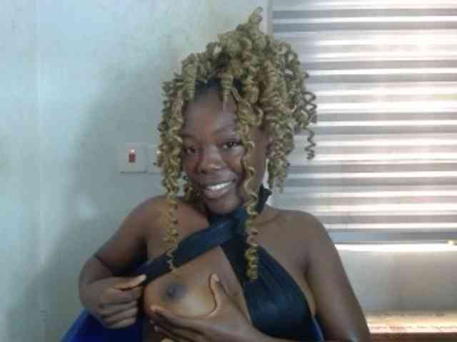 Beachxgirl webcam