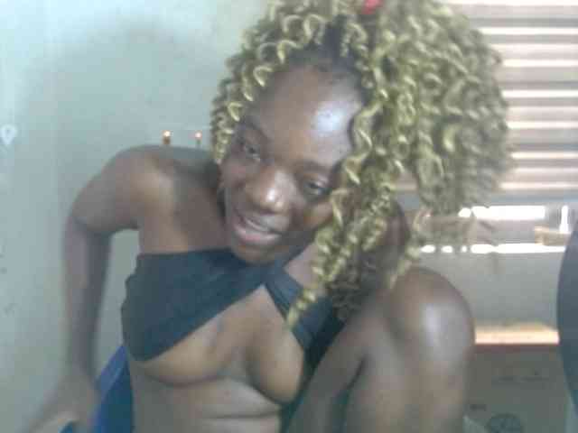 Beachxgirl webcam