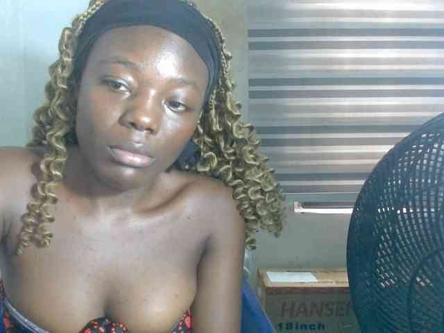 Beachxgirl webcam
