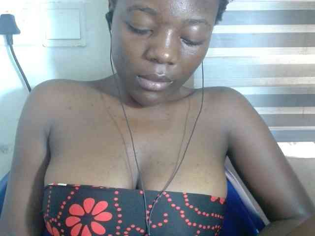 Beachxgirl webcam