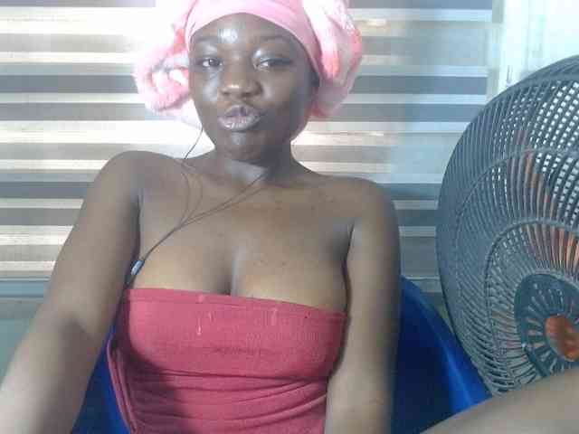 Beachxgirl webcam