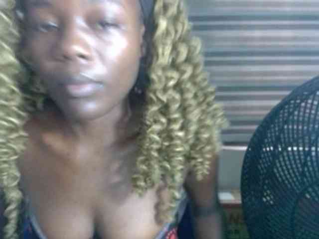 Beachxgirl webcam