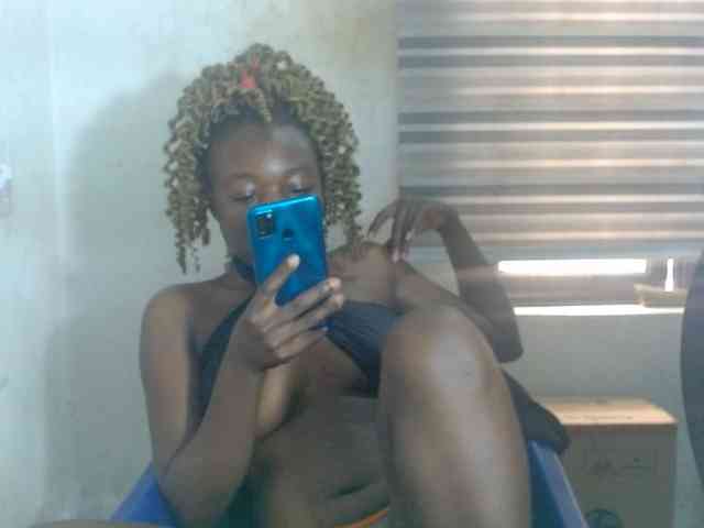 Beachxgirl webcam