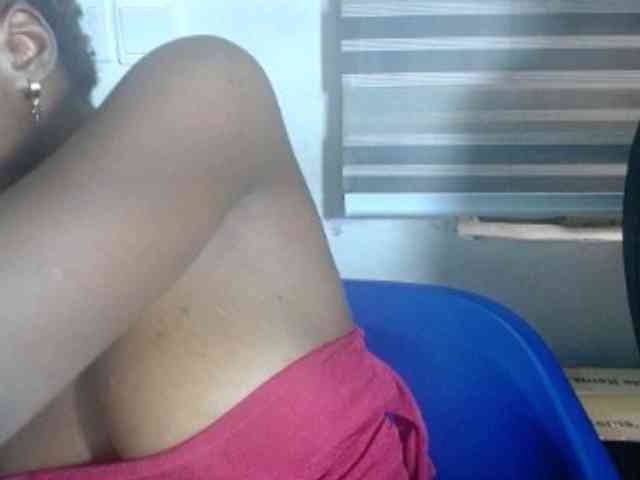 Beachxgirl webcam