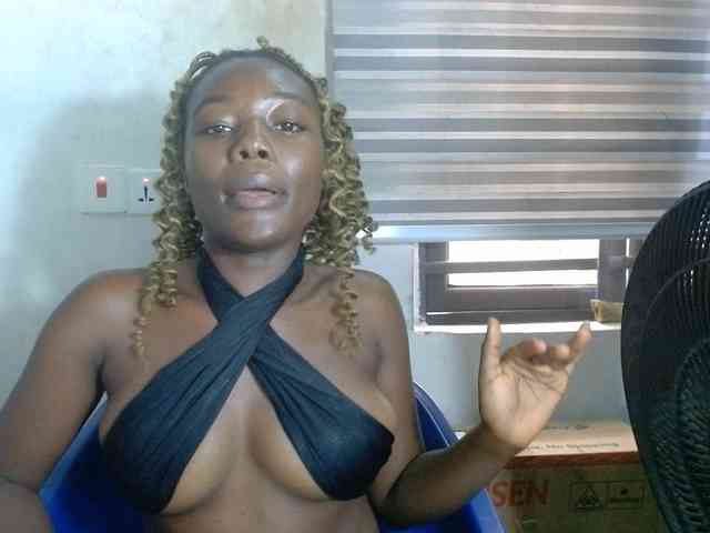 Beachxgirl webcam