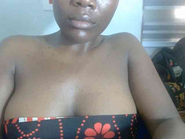 Beachxgirl webcam