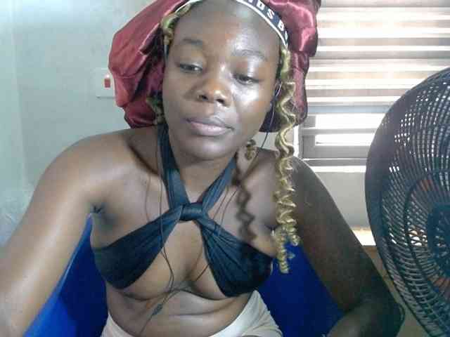 Beachxgirl webcam