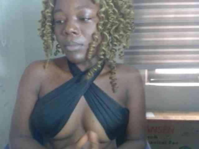 Beachxgirl webcam