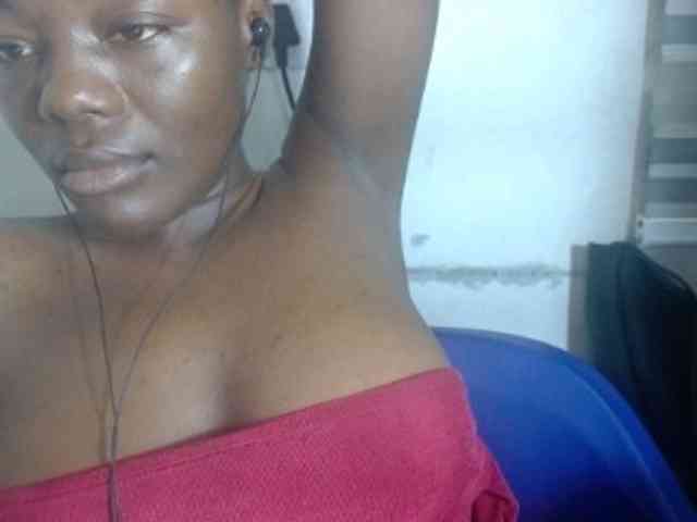 Beachxgirl webcam