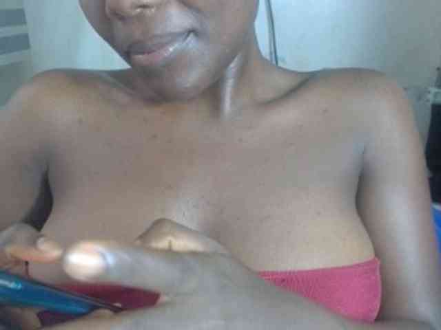 Beachxgirl webcam
