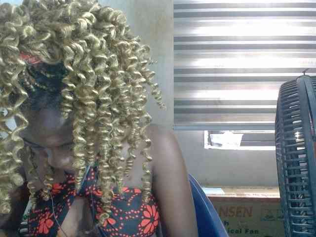 Beachxgirl webcam