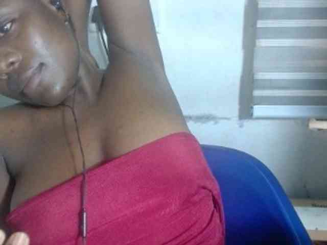 Beachxgirl webcam