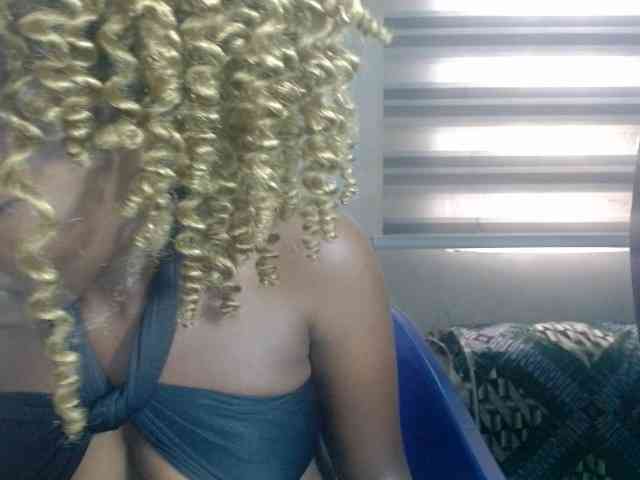 Beachxgirl webcam