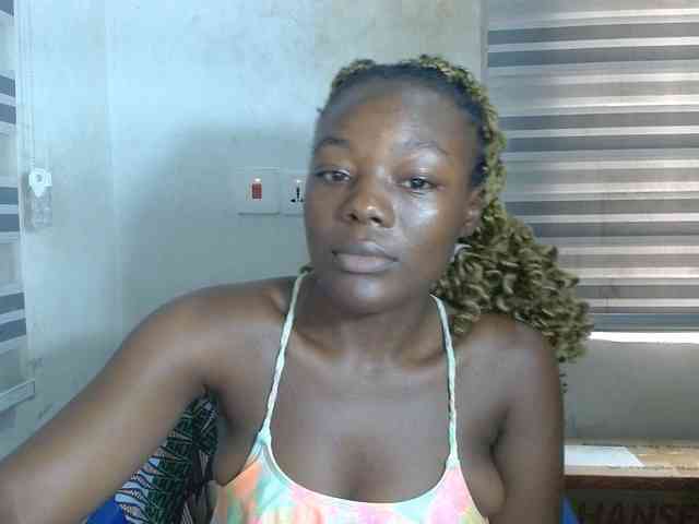 Beachxgirl webcam