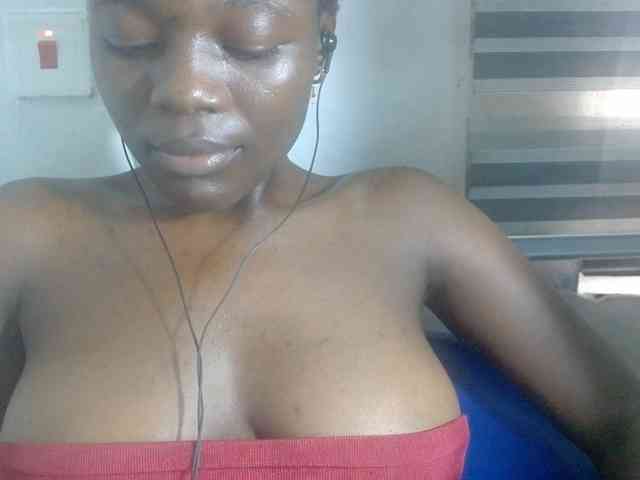 Beachxgirl webcam