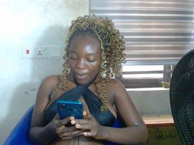Beachxgirl webcam