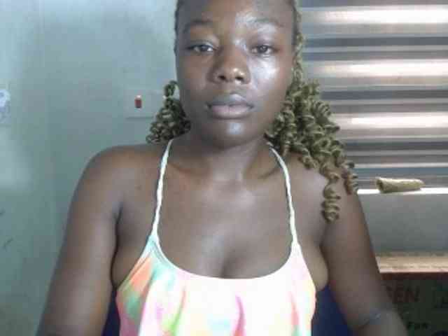 Beachxgirl webcam