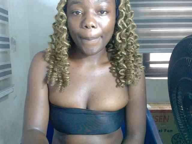 Beachxgirl webcam