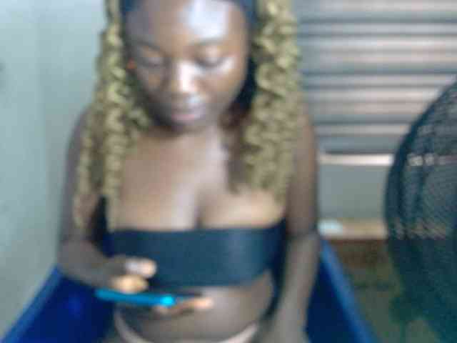 Beachxgirl webcam