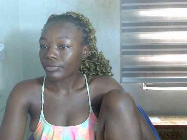 Beachxgirl webcam