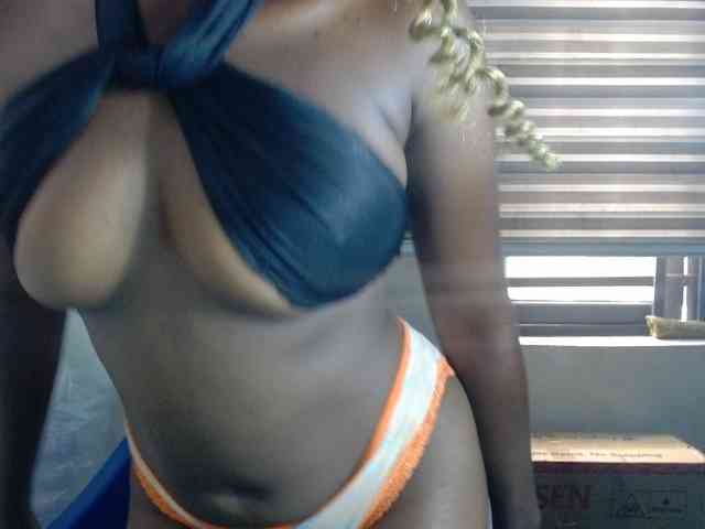 Beachxgirl webcam