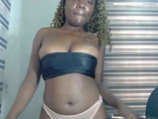 Beachxgirl webcam
