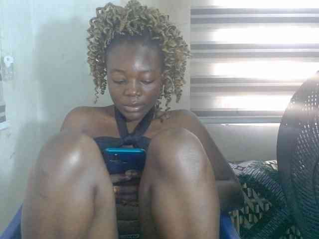 Beachxgirl webcam