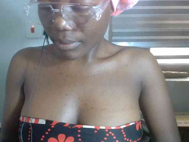Beachxgirl webcam