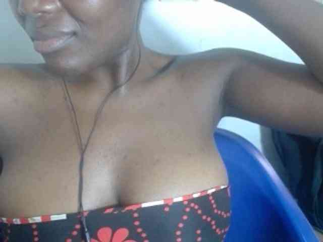 Beachxgirl webcam