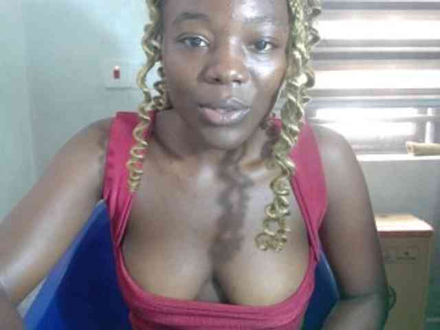 Beachxgirl webcam