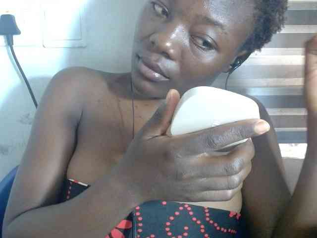 Beachxgirl webcam