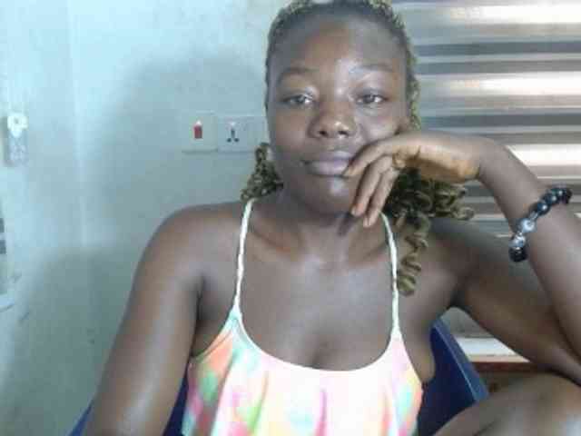 Beachxgirl webcam