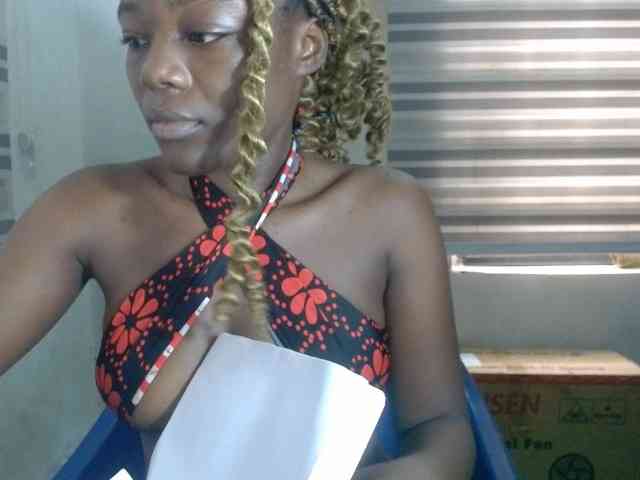 Beachxgirl webcam