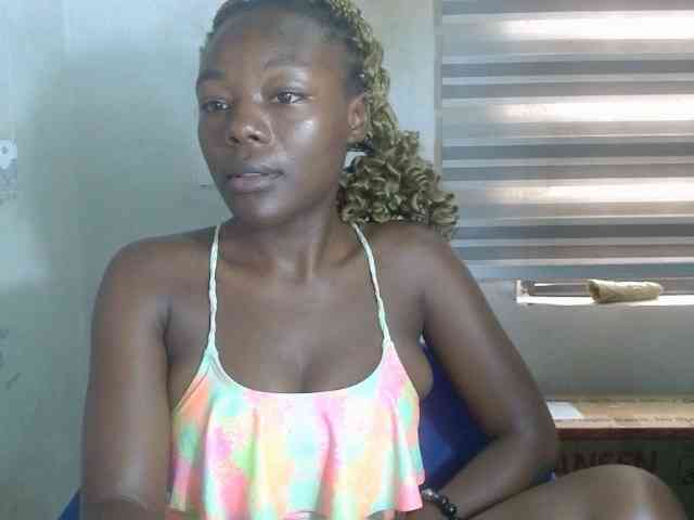 Beachxgirl webcam