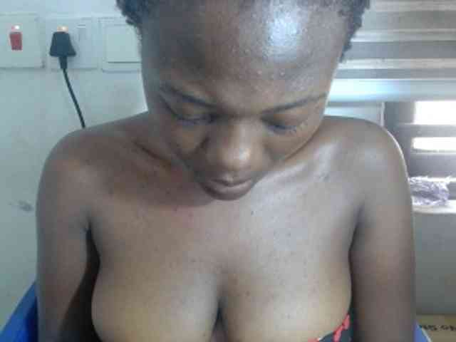 Beachxgirl webcam