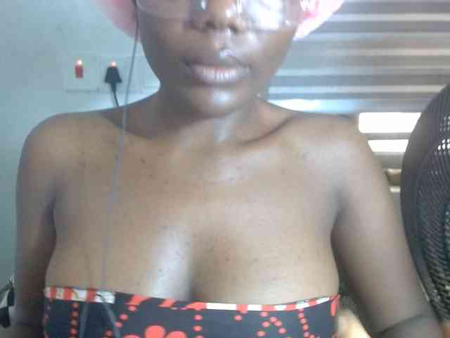 Beachxgirl webcam