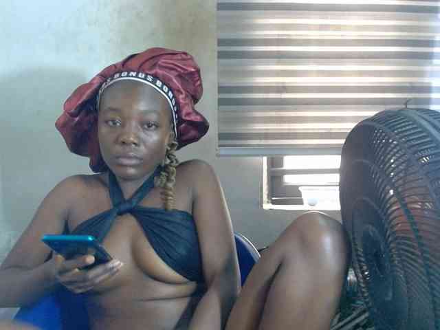 Beachxgirl webcam