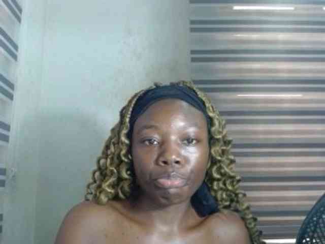 Beachxgirl webcam